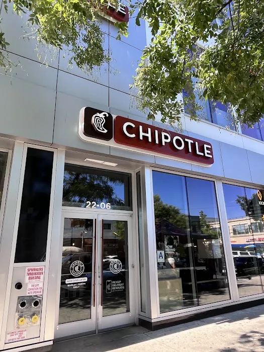 Chipotle Mexican Grill Picture 9