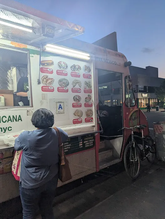 El Rey del Taco Truck Ditmars Picture 2