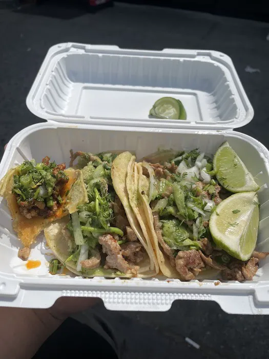 El Rey del Taco Truck Ditmars Picture 8