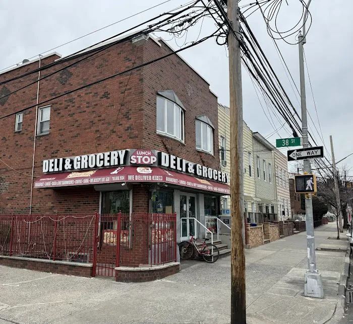 Lunch Stop Deli Picture 3