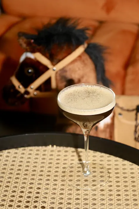 Mommy's Cocktail Bar Picture 2