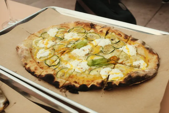 Lala’s Brooklyn Apizza Picture 4