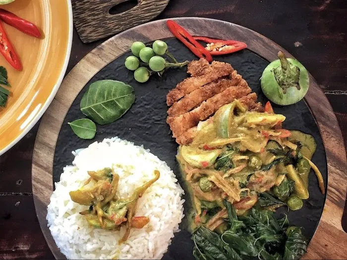 SAMYAN Thai Market Picture 7