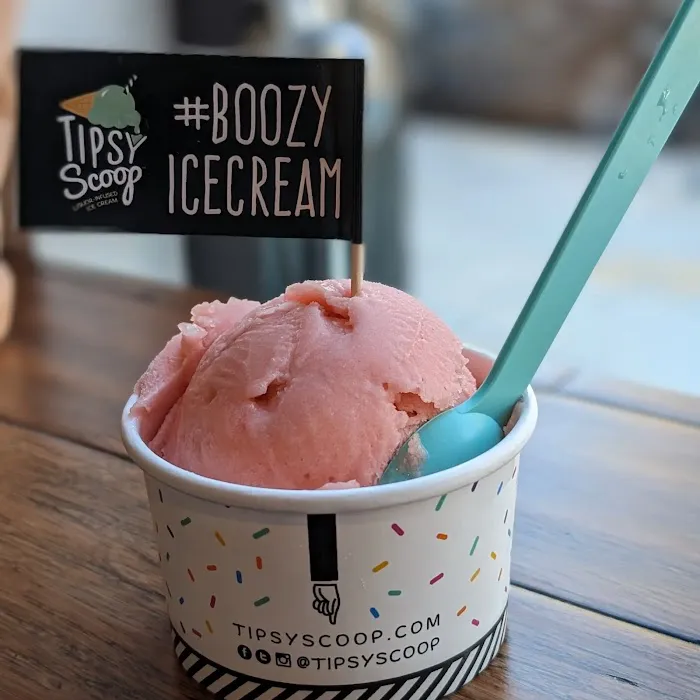 Tipsy Scoop Picture 8