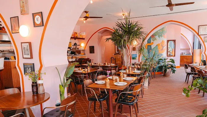 INDAY's Bar and Restaurant Picture 4