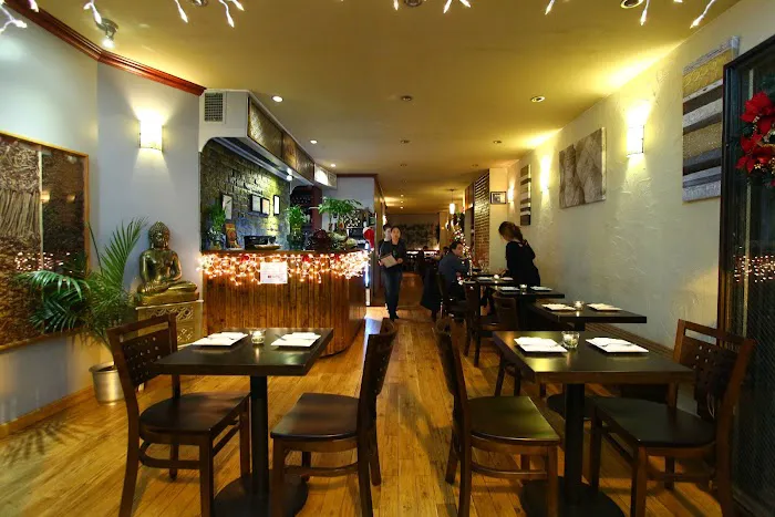 Williamsburg Thai Cuisine Picture 3