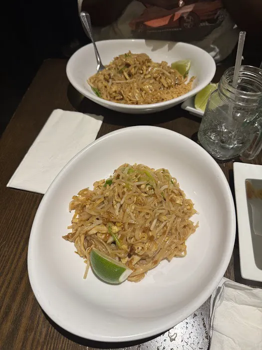Williamsburg Thai Cuisine Picture 8