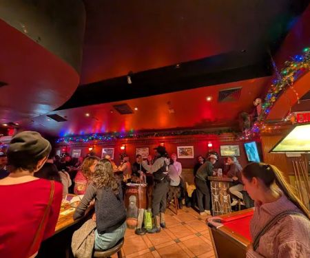 Alligator Lounge