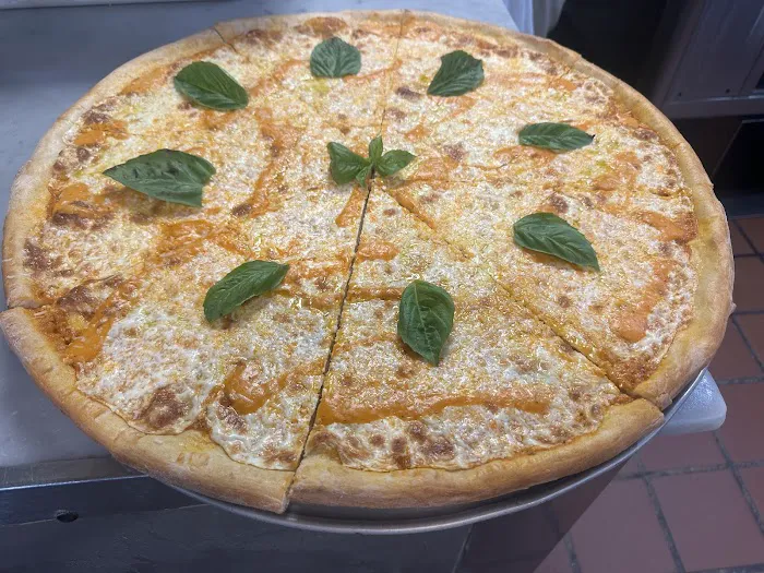Sal's Pizzeria Picture 6