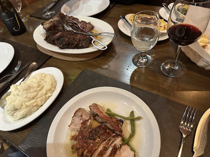 DeStefano's Steakhouse Picture 7