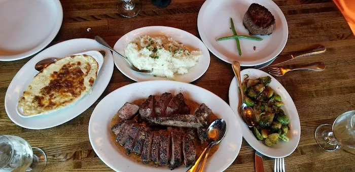 DeStefano's Steakhouse Picture 9