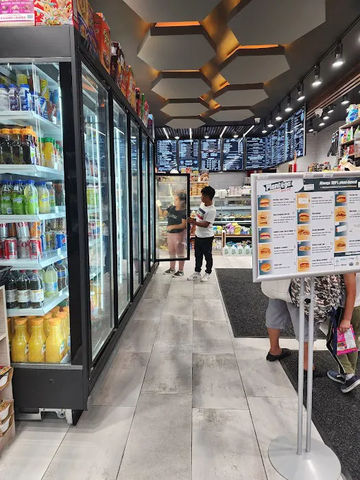 American Metro Gourmet Deli Picture 7