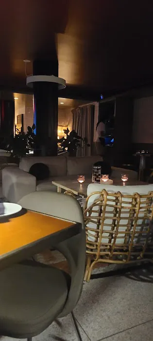 Aliya Cocktail Den Picture 1