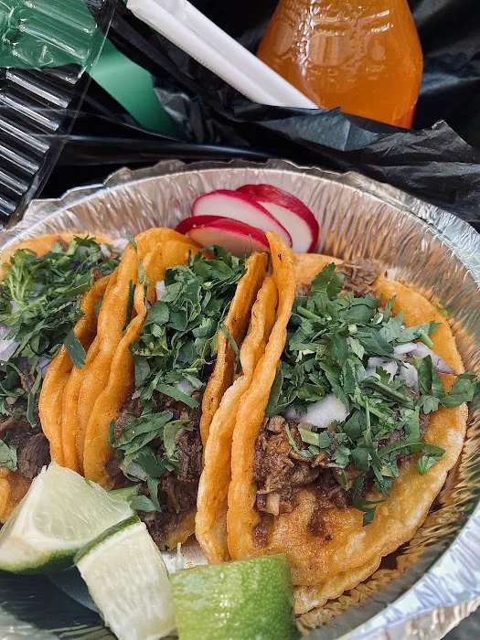 Birrieria Alexa's Red Taco Picture 8