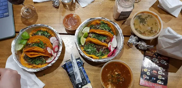 Birrieria Alexa's Red Taco Picture 5