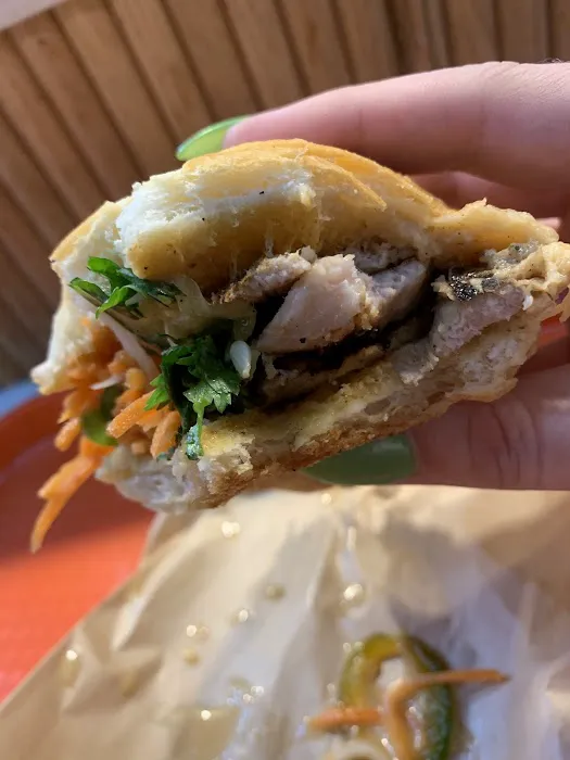 Bun Noodles & Sandwiches Picture 3