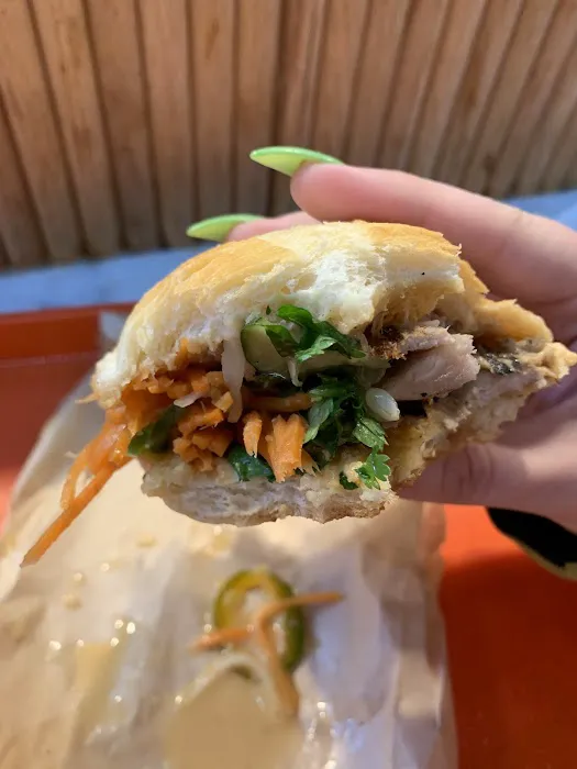 Bun Noodles & Sandwiches Picture 2