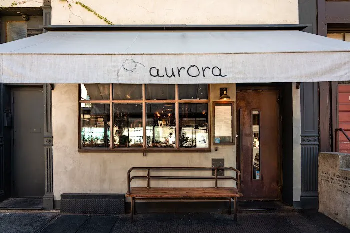 Aurora Brooklyn Picture 3
