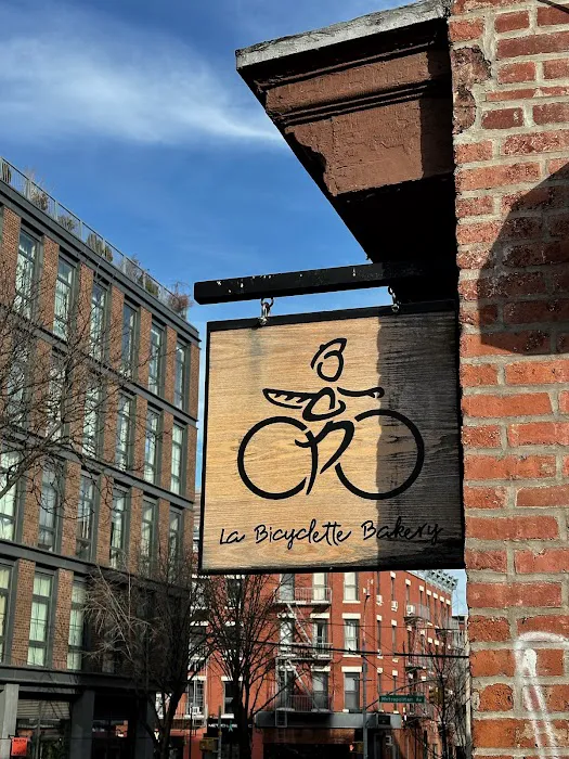 La Bicyclette Bakery Picture 4