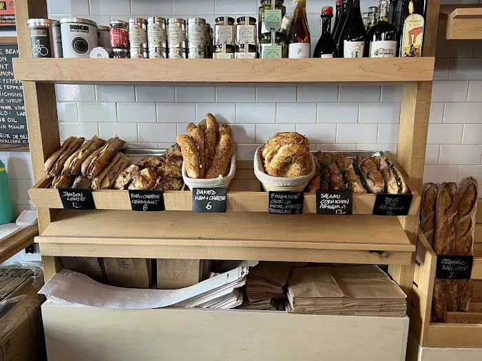 La Bicyclette Bakery Picture 2