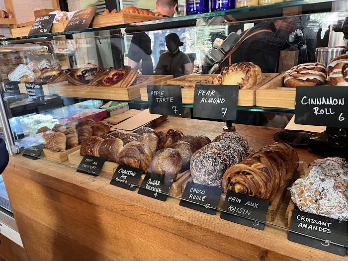 La Bicyclette Bakery Picture 3