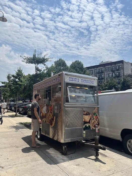 Cesar’s Empanadas Truck Picture 6
