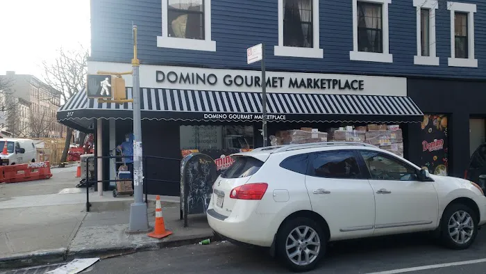 Domino Gourmet Marketplace Picture 5