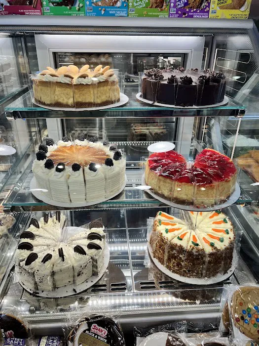 Domino Gourmet Marketplace Picture 3
