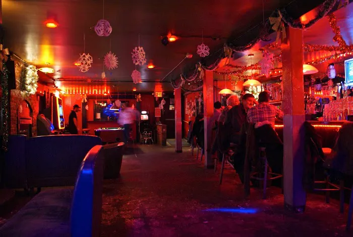 Metropolitan Picture 10