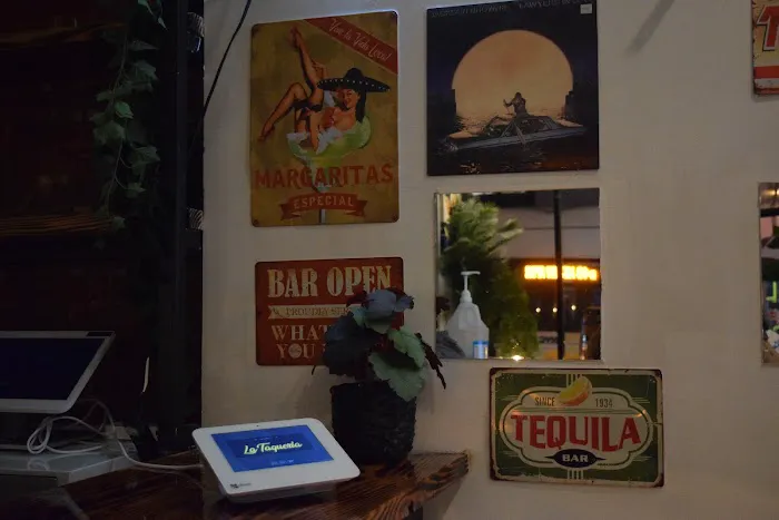 La Taqueria Picture 2