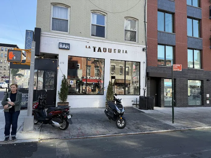 La Taqueria Picture 8