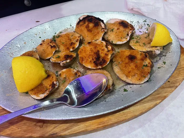 Desy's Clam Restaurant Picture 2