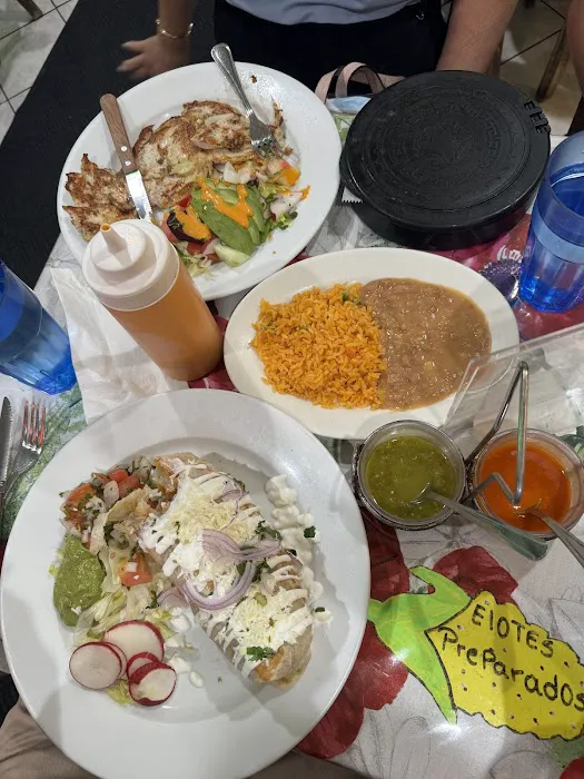 El Mariachi Restaurant Picture 5