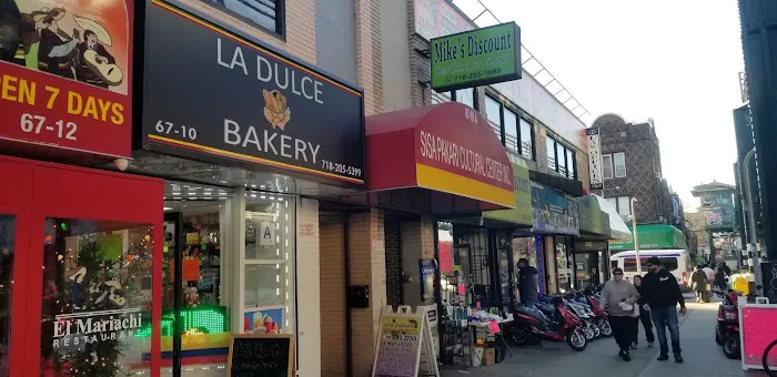 La Dulce Bakery Picture 3