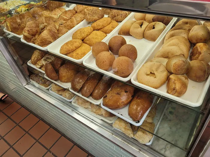 La Dulce Bakery Picture 4