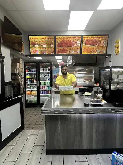 Halal Nashville Fried Chicken and Pizza Picture 6