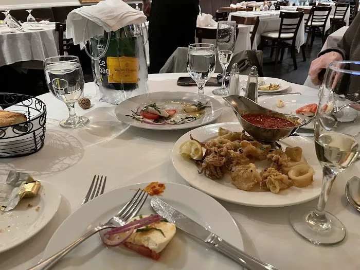 Armondo's Italian Resturant Picture 9