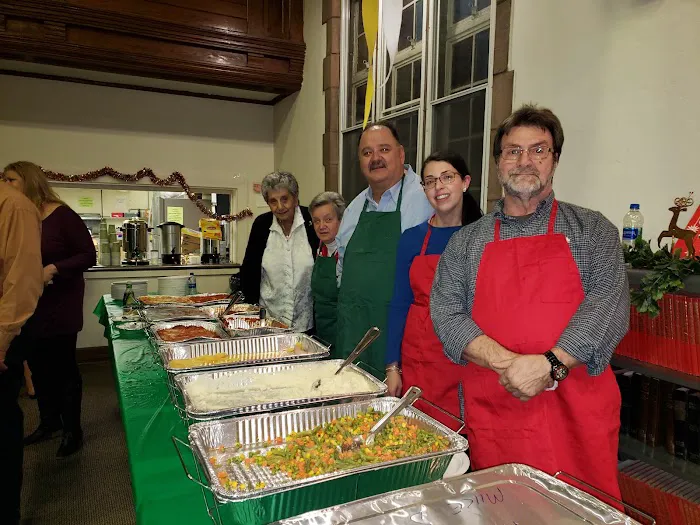 N & R Delicatessen Picture 3