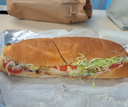 N & R Delicatessen
