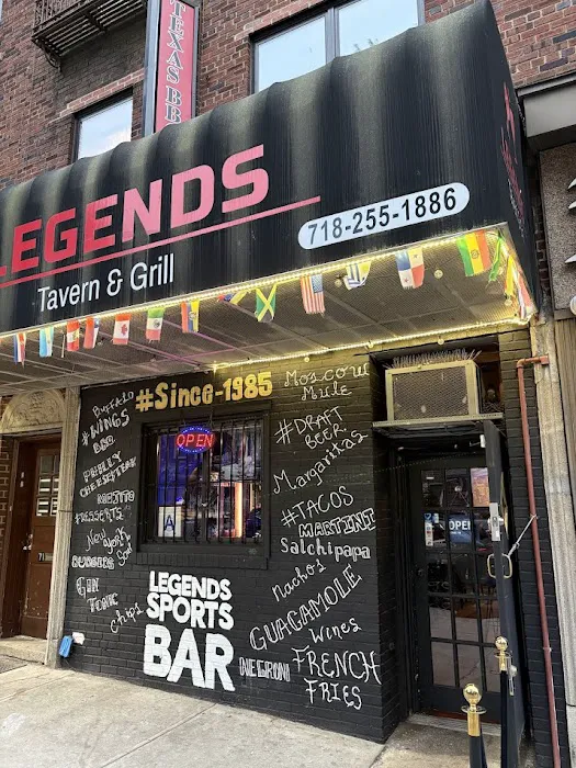 Legends Sports Bar Picture 6