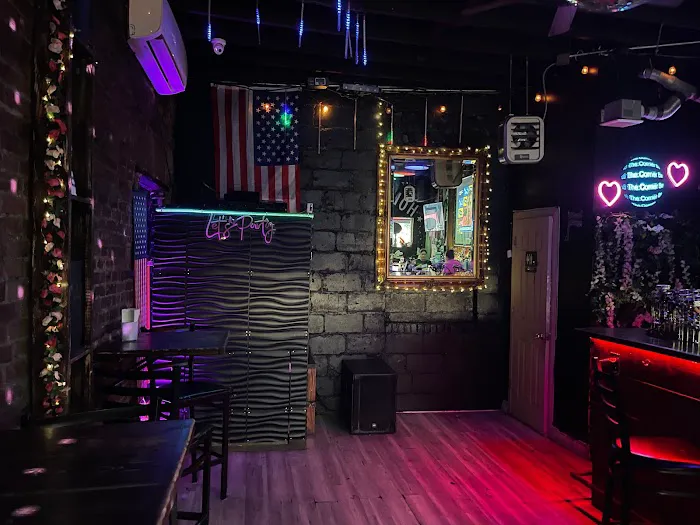 The Corner Bar Picture 4