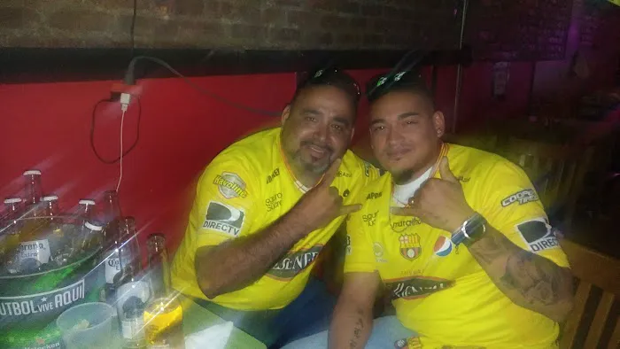 Pasiones Sports Bar Picture 10