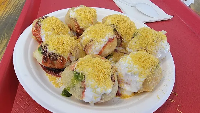 Raja Sweets & Fast Food Picture 6