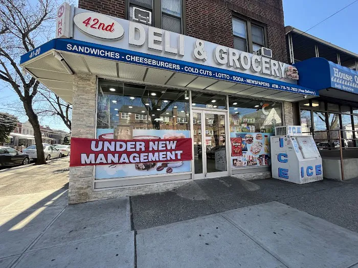 42nd Deli & Grocery Picture 4