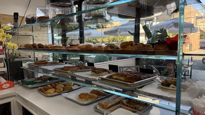 Meri's Bakeshop Cafe Picture 1