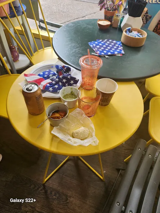 Sunshine Cafe Picture 2