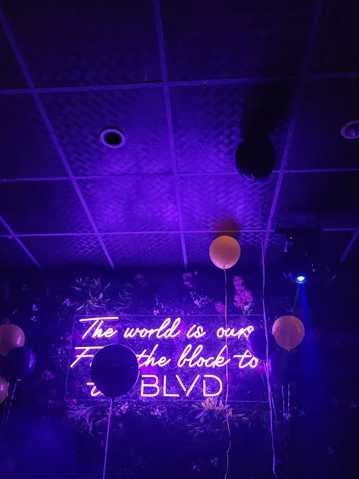 BLVD Astoria Picture 6