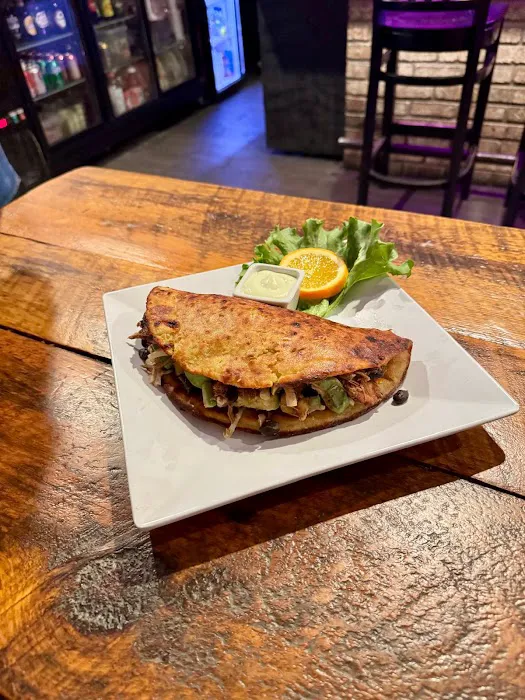 Acento Latin Kitchen & Bar Picture 10