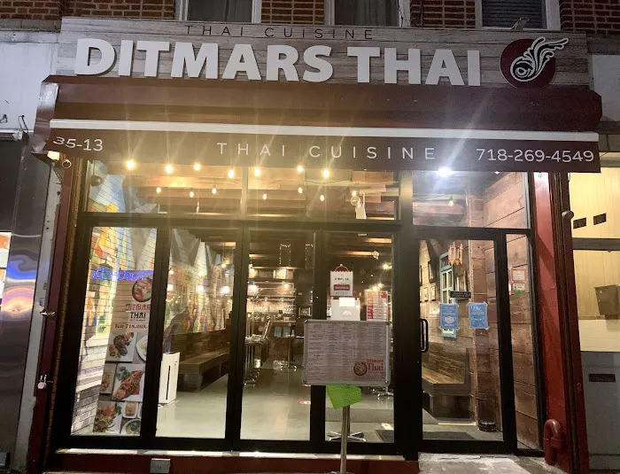 Ditmars Thai Picture 10