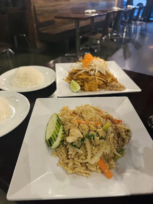 Ditmars Thai Picture 5